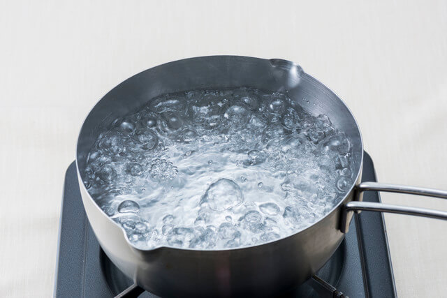 水道水を煮沸する